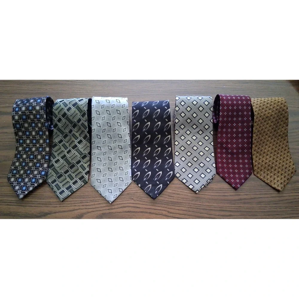 Lot of 24 Vintage 1950s 60s 70s 80s Neckties Rockabilly Cravats Assorted Ties
